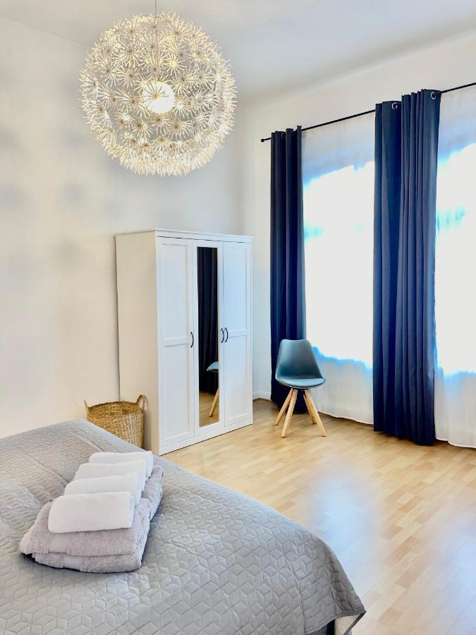 Charmante Ferienwohnung Mit Terrasse Im Herzen Von Norden Εξωτερικό φωτογραφία